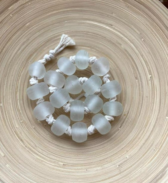 Acrylic Pearl Garland in White 72 Long 957201 WH - ABC Glassware